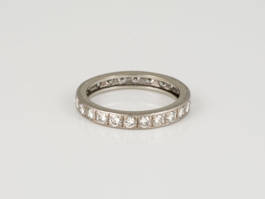 Picture ETERNITY BRILLANT RING