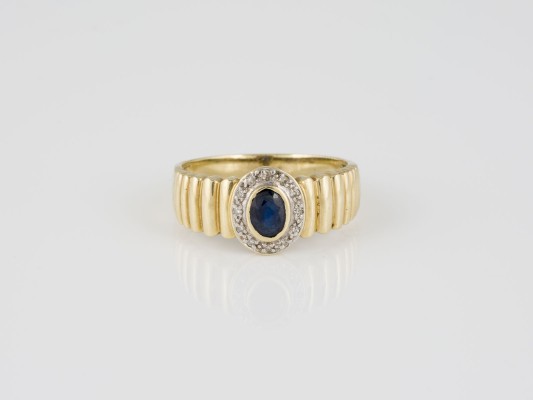Bild SAPHIR RING MIT ACHTKANT DIAMANTEN