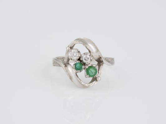 Picture OVALER SMARAGD BRILLANT RING