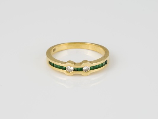 Picture FEINER SMARAGD BRILLANT RING