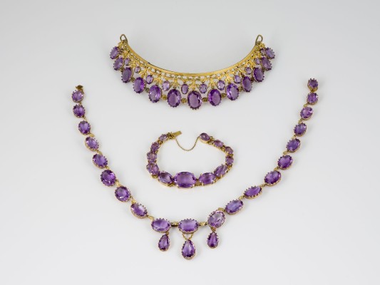 Auction 150<br>HISTORISCHER AMETHYST HOCHZEITSSCHMUCK