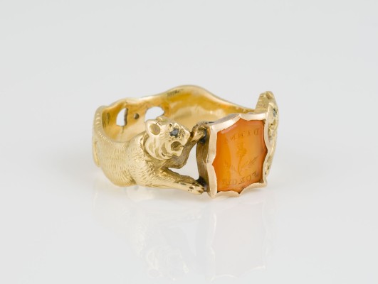 Auction 150<br>HERREN SIEGEL RING 'DINNA FORGET'