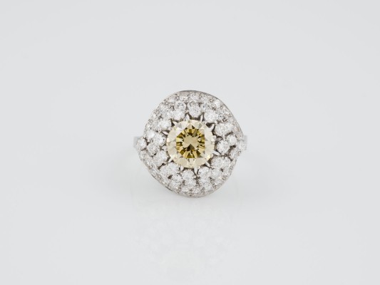 Auction 150<br>GROßER FANCY DIAMOND COCKTAIL RING