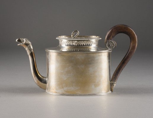 Auction 150<br>FRANZÖSISCHE TEEKANNE