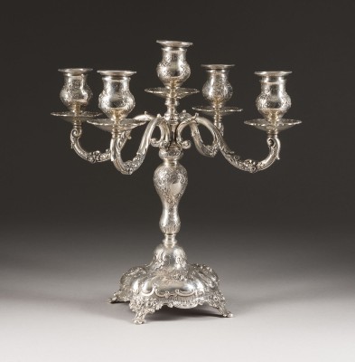 Auction 150<br>FÜNF-FLAMMIGER KERZENLEUCHTER