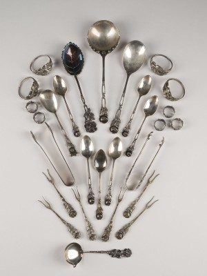 Auktion 150<br>SAMMLUNG VON 34 SILBEROBJEKTEN