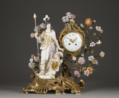 Auction 150<br>GROSSE PENDULE MIT MINERVA