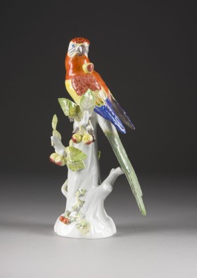 Auction 150<br>PAPAGEI AUF STAMM