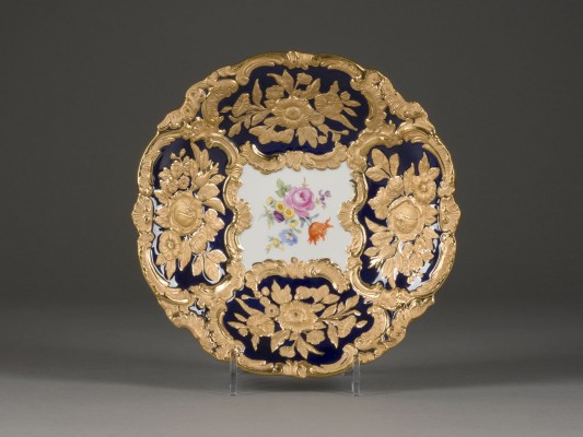 Picture PRUNKSCHALE MIT REICHEM GOLDDEKOR UND BLUMENMALEREI