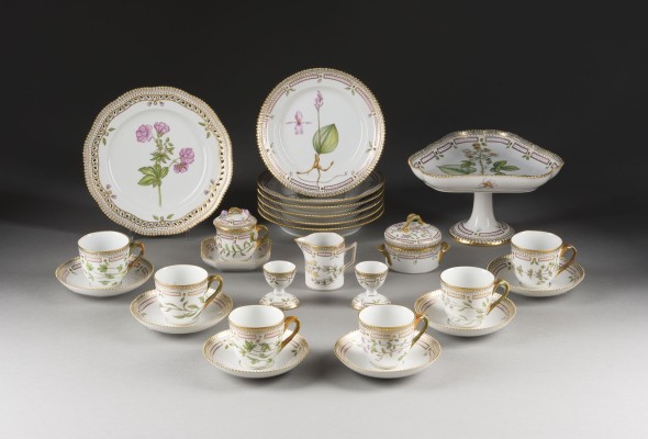 Auction 150<br>26-TEILIGES KAFFEESERVICE 'FLORA DANICA'