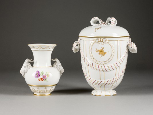 Picture BOCKSKOPFVASE UND DECKELVASE