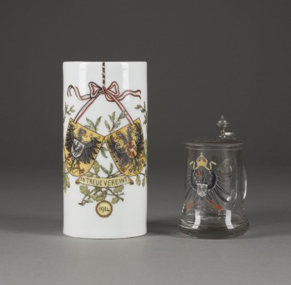 Picture PATRIOTISCHE VASE UND GLASKRUG