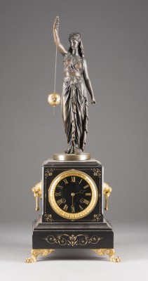 Auction 150<br>SCHWINGPENDELUHR 'MYSTERIEUSE'
