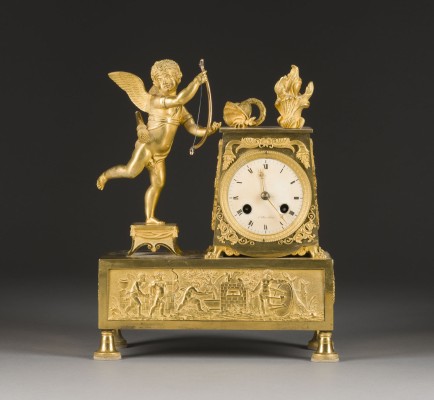 Auction 150<br>KLASSIZISTISCHE PENDULE MIT AMOR