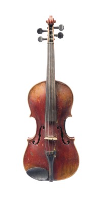 Auction 150<br>VIOLINE NACH JAKOB STAINER UND DREI VIOLINBÖGEN
