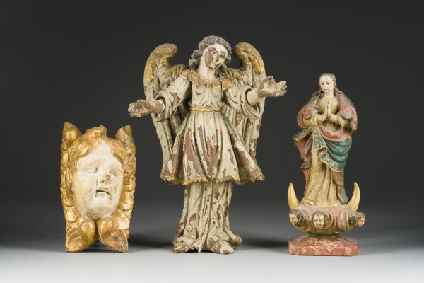 Auction 150<br>KONVOLUT VON DREI FIGUREN: MONDSICHELMADONNA, STEHENDER ENGEL UND PUTTOKOPF