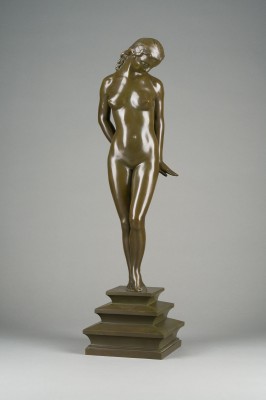 Auction 150<br>STEHENDER FRAUENAKT