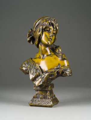 Auction 150<br>JUGENDSTIL FRAUENBÜSTE 'CENDRILLON'