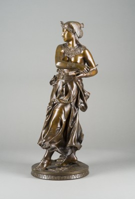 Auction 150<br>'DANSEUSE ÉGYPTIENNE' (ÄGYPTISCHE TÄNZERIN)