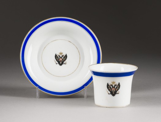 Picture TASSE MIT UNTERTASSE AUS DEM SERVICE DES ZARSKOJE SELO-PALASTES