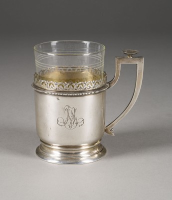 Picture TEEGLASHALTER MIT GRAVURMONOGRAMM 'JM'