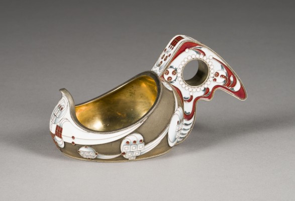 Auktion 151<br>CLOISONNÉ-EMAIL-KOWSCH MIT GEOMETRISCHEM DESIGN