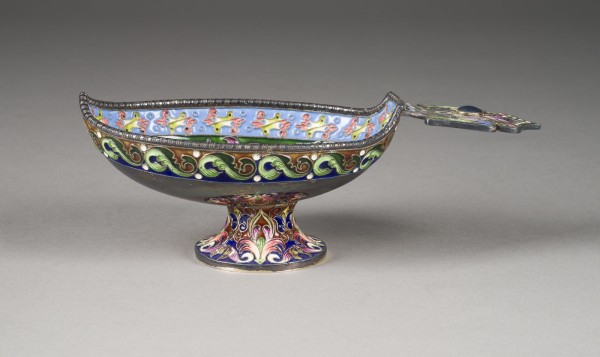 Auktion 151<br>CLOISONNÉ-EMAIL-KOWSCH MIT ALKONOST