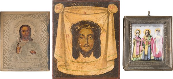 Auction 151<br>FINIFT MIT DEN DREI KIRCHENVÄTERN UND ZWEI MINIATUR-IKONEN MIT CHRISTUS PANTOKRATOR UND MANDYLION