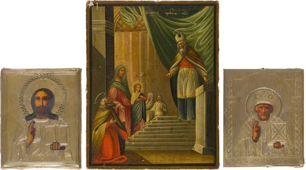 Auction 151<br>DREI KLEINE IKONEN: TEMPELGANG DER GOTTESMUTTER SOWIE CHRISTUS PANTOKRATOR UND HEILIGER NIKOLAUS VON MYRA MIT OKLAD
