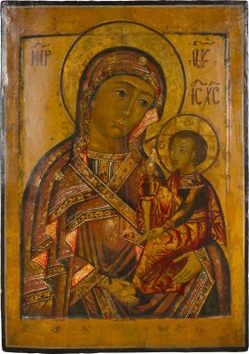 Auktion 151<br>MONUMENTALE IKONE MIT DER GOTTESMUTTER SMOLENSKAJA-SCHUISKAJA AUS EINER KIRCHEN-IKONOSTASE