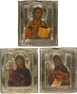 Auction 151<br>DREI IKONEN MIT RIZA: CHRISTUS PANTOKRATOR, JOHANNES DER VORLÄUFER AUS EINER DEESIS UND DREIHÄNDIGE GOTTESMUTTER