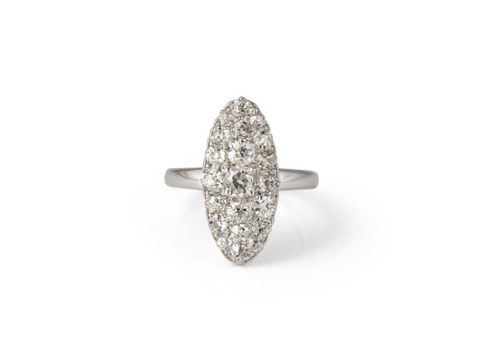 Bild GROßER OVALER DIAMANT RING