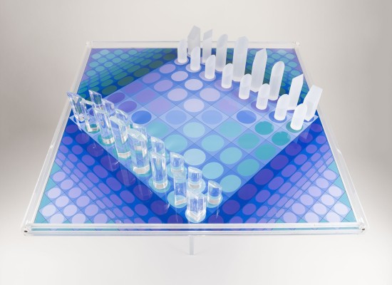 Auction 154<br>SCHACHSPIEL 'DAS VASARELY SCHACH' (1979)