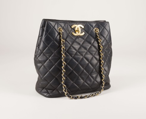 Picture CHANEL QUILTED TOTE TASCHE