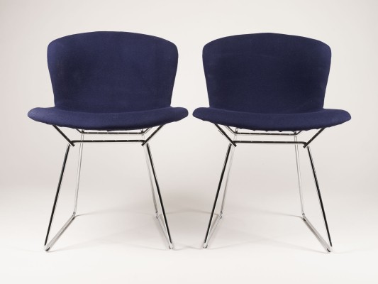 Auction 154<br>PAAR STÜHLE MODELL '420'