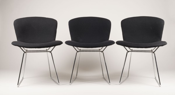 Auction 154<br>DREI STÜHLE MODELL '420'