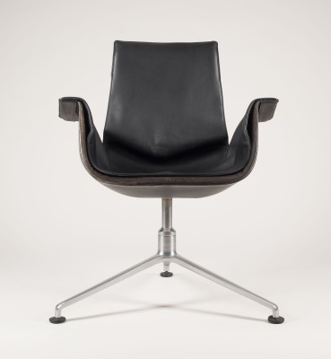 Auction 154<br>STUHL MODELL 'FK 6725'