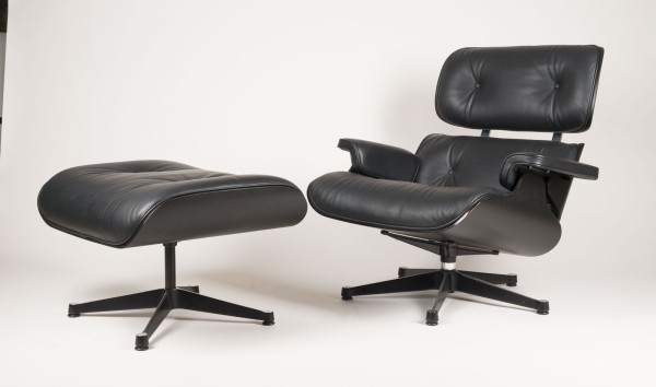 Auktion 154<br>SESSEL '670' MODELL 'LOUNGE CHAIR' UND HOCKER '671'