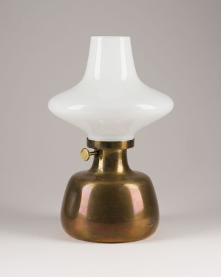 Auction 154<br>'PETRONELLA' PETROLEUMLAMPE