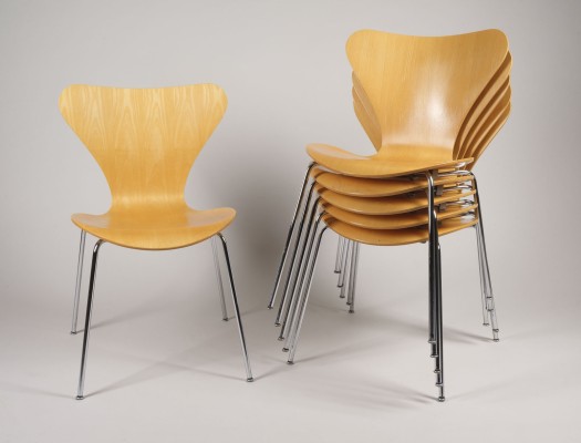 Auction 154<br>SECHS STÜHLE MODELL '3107'