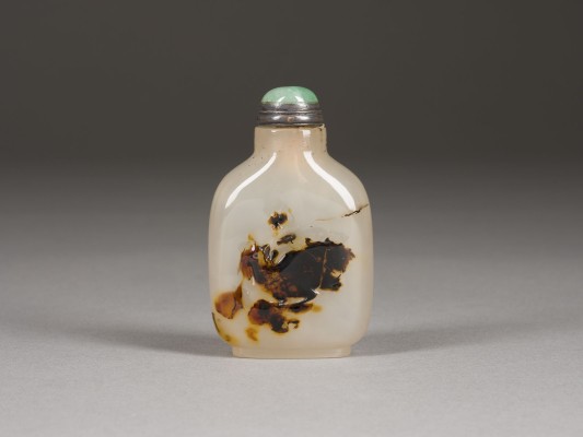 Auktion 152<br>EINE SUZHOU-SNUFFBOTTLE AUS ACHAT