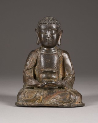 Auktion 152<br>EINE SITZENDE FIGUR DES AMITHABA AUS BRONZE