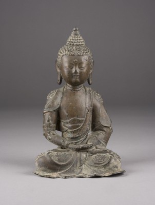 Auktion 152<br>EINE FIGUR DES BUDDHA AMITABHA AUS BRONZEN