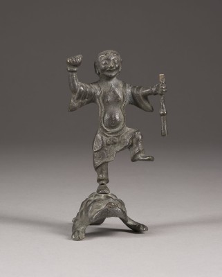 Picture EINE FIGUR VON LIU HAI AUF DER DREIBEINIGEN KRÖTE AUS BRONZE
