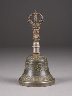 Auction 152<br>EINE RITUALGLOCKE (GHANTA) AUS KUPFERLEGIERUNG