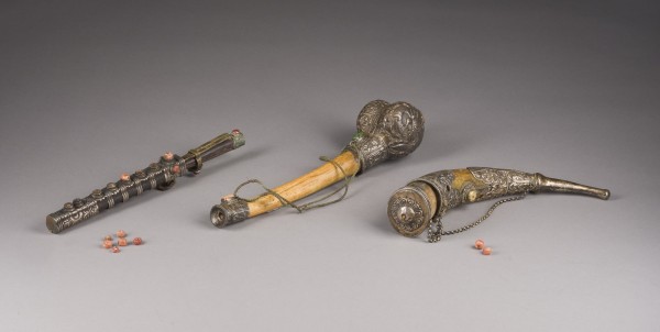 Picture DREI TIBETISCHE RITUELLE OBJEKTE