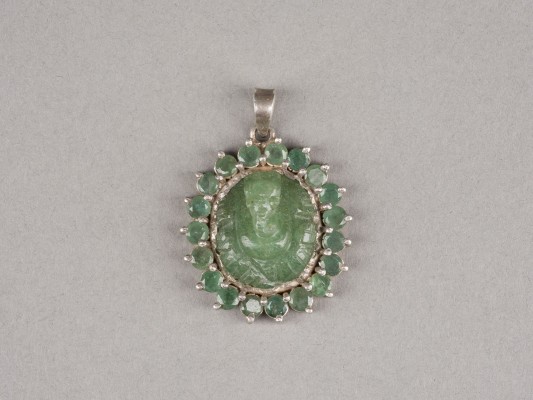 Picture EIN ANHÄNGER MIT DARSTELLUNG VON GANESHA