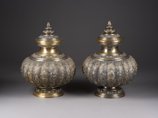 Picture EIN PAAR SILBERGOLDVASEN