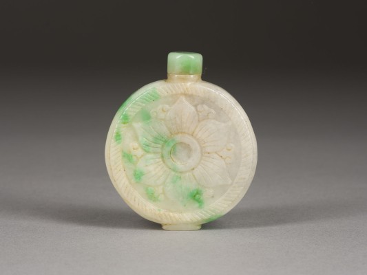 Bild EINE SNUFFBOTTLE AUS JADEIT