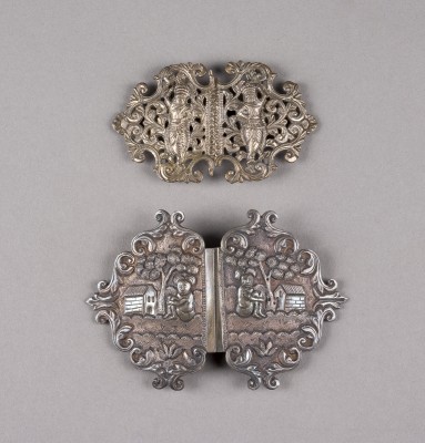 Picture ZWEI SILBERNE GÜRTELDEKORATIONEN